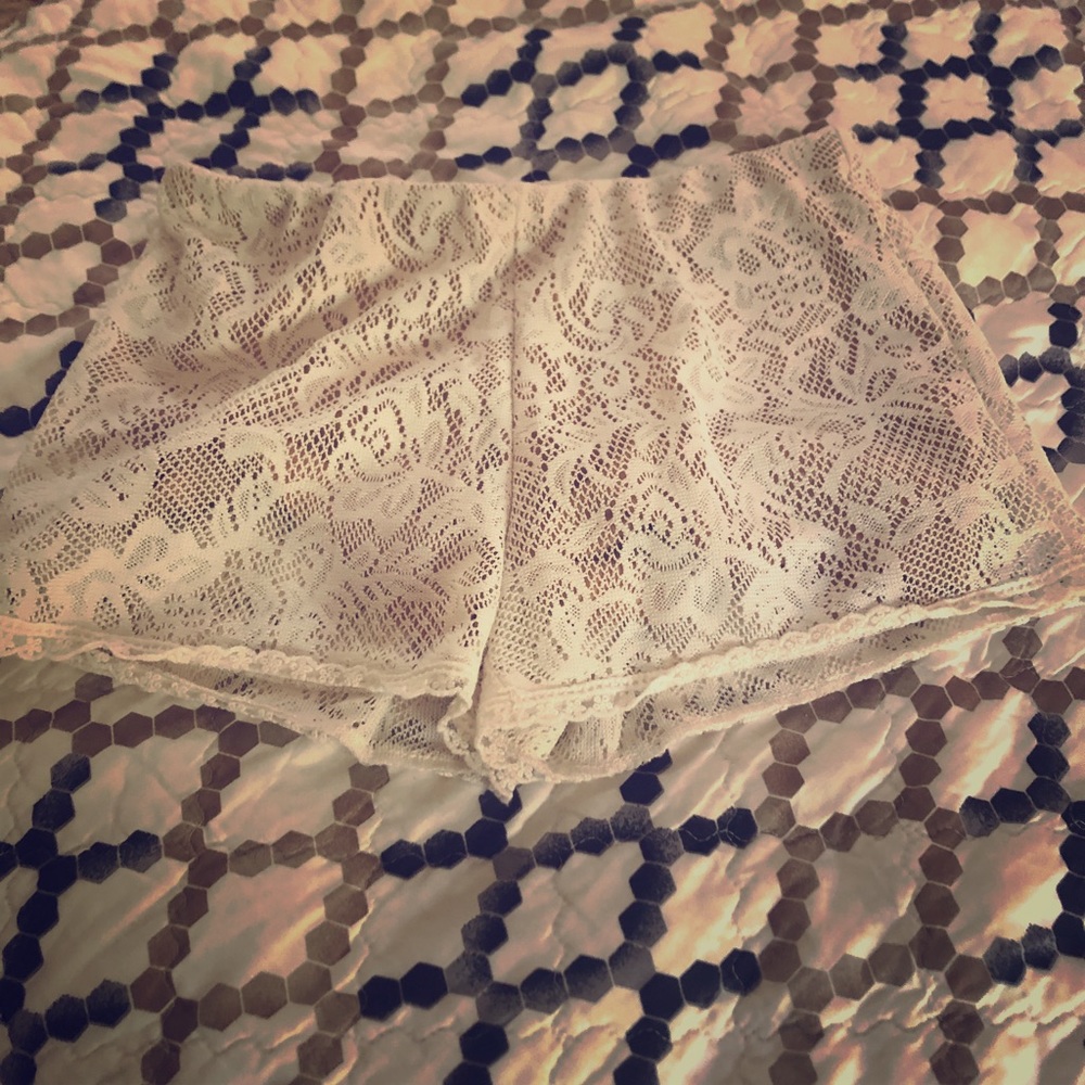 Boutique lace shorts